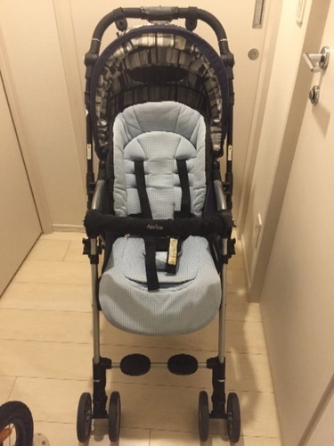 取引中ベビーカーApricaソラリア新生児バット付き