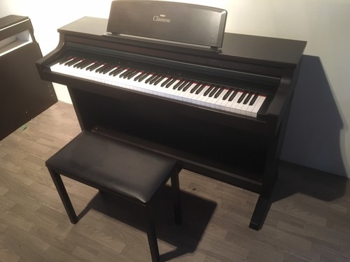 010907　YAMAHA　電子ピアノ　Clavinova