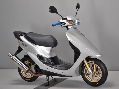 極上ライブディオZX AF35 外装もピカピカです