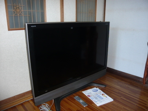 AQUOSの液晶テレビ（46インチ）SHARP