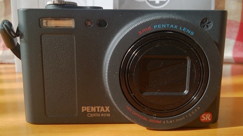 買い方 美品！PENTAX 充電器付き！ 18倍ズーム RZ18 Optio デジタルカメラ