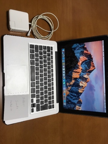 【取引終了】MacBook Pro 13インチ i7 8GB 新品SSD240GB