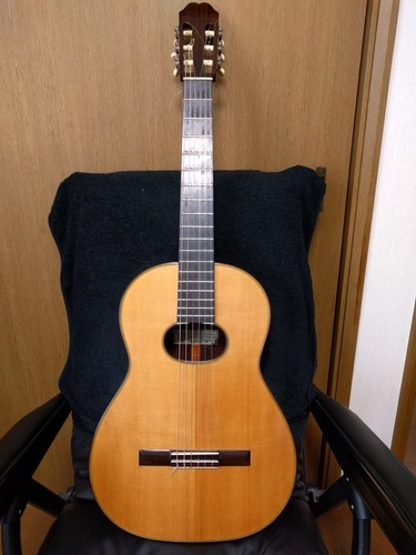 クラシックギター：ヘルムート ブッフシュタイナーのギター（）です。