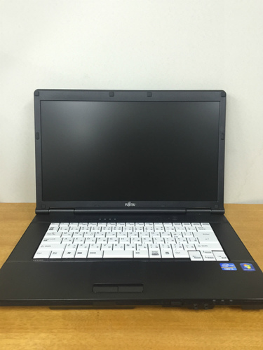 【完売御礼！】中古ノートパソコン　（型番:LIFEBOOK A561/D,商品ID:258）