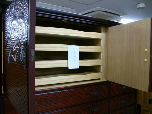 鎌倉彫り和タンス（3段重ね）（2812-12）