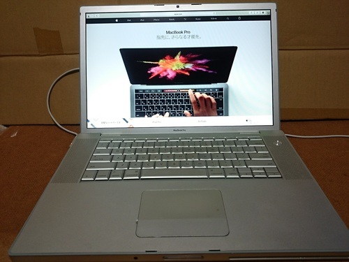 完売　Macbook Pro MA896J/A 15インチモデル 液晶、動作良好