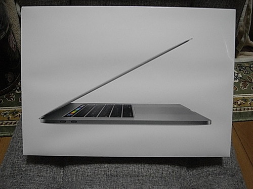 未開封　MacBookPro15インチ 2.7GHｚ 16G /512G  MLH42 J/A