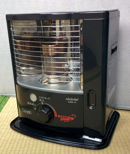 トヨトミ 反射式石油ストーブ RSX-23N-Bの通販｜石油ストーブ｜暖房用品