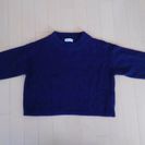 紺のセーター　ショート丈