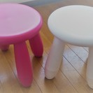 イケア椅子2つ（ピンク、白い）ー取引終了