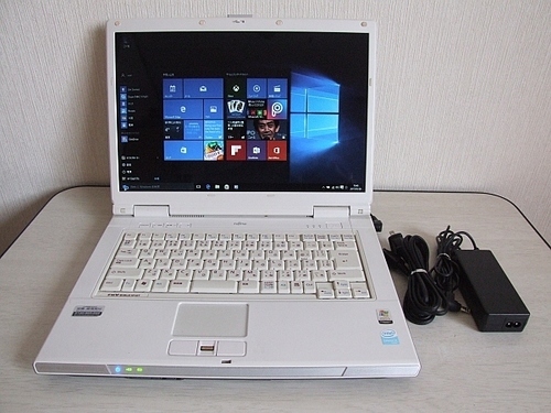 Fujitsu FMV-BIBLO NF40T ノートパソコン