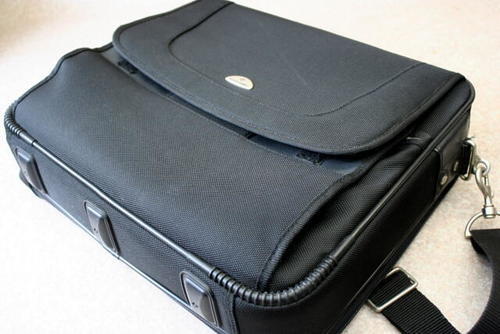 美品　COACH コーチ 2輪 キャリーケース　スーツケース　機内持ち込み可 協和 ソフトキャリーケース 軽量 Mサイズ 4輪 スーツケース Andrelux