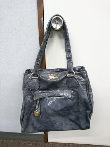（未使用品）DEL CONTE　デルコンテ ショルダーバック　グレー　パテントレザー