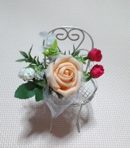 可愛いお花達のアレンジメント　花物語E