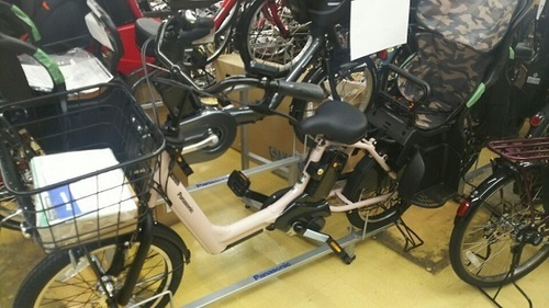 春SALE　Panasonic　ギュット・アニーズDX　2016　マットグレージュ　12.0Ahバッテリー　新品　サイクルカバー付