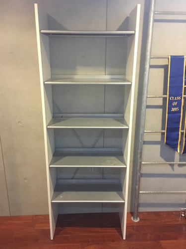 本棚白基調のシンプルで分解可能な本棚 Taka 永福町のオフィス用家具の中古あげます 譲ります ジモティーで不用品の処分