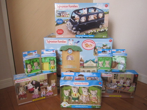 （終了）新品・未開封■シルバニアファミリー UK 福袋 まとめ売り■森の木の学校 ドライブカー 給食セット 音楽セット ドールたくさん♪