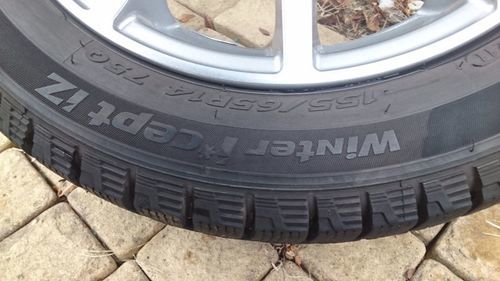 車庫整理のため処分 225/45-18 creersi.org.ar