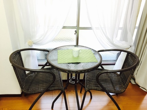 室内でも使える ガーデンカフェ風テーブルセット オケイチャンチャン 築地のテーブル コーヒーテーブル の中古あげます 譲ります ジモティーで不用品の処分