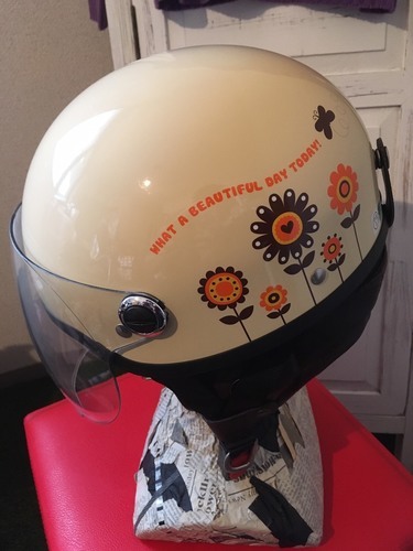 お話中 花柄のかわいいヘルメット パン 花園のバイクの中古あげます 譲ります ジモティーで不用品の処分 お話中 花柄のかわいいヘルメット パン 花園のバイクの中古あげます 譲ります ジモティーで不用品の処分