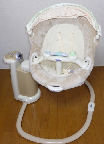 値下げ　Graco baby グレコ ベービー 電動スイング 超美品 半額 レア 音楽 バイブ