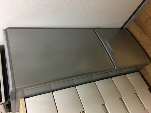 未使用の冷蔵庫です