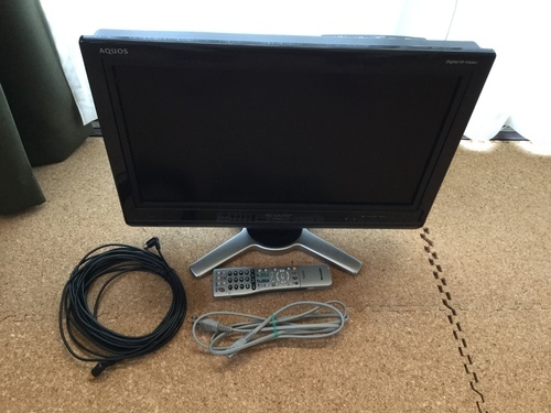 AQUOS20インチ液晶テレビ