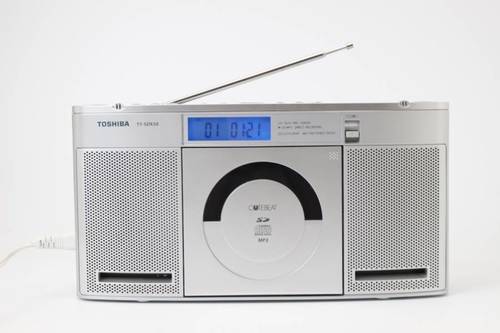東芝 TOSHIBA SD/CDラジオ CUTEBEAT シルバー TY-SDX50 / 2012年製
