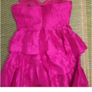 Jessica Simpsonのピンクティアードドレス