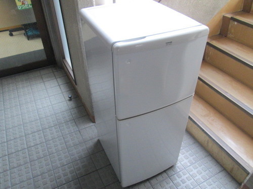 (D-78) 2 ドア冷蔵庫 TOSHIBA GR-118TM(H) ※作動確認済品・中古品