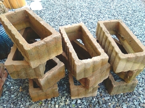 ★商談中・USED・10点→20点まとめてに変更!!ガーデニングに・40cm×19cm×13cmのプランターブロック★