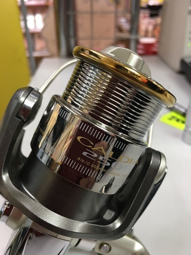 【釣具】　中古　リール　ダイワ カルディア 2506 00055197