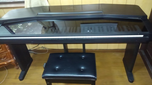 【お取り引き中】【値下】YAMAHA古いクラビノーバ