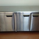 業務用冷蔵庫　サンヨーSUC-UV1861S