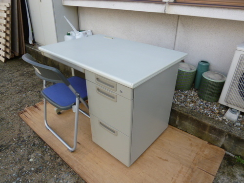 ☆IKEAイケア☆MICKEデスク☆ライト照明付、マグネットホワイト ☆IKEAイケア☆MICKEデスク☆ライト照明付、マグネットホワイト