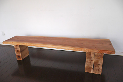 1枚板　木目の美しい杉の　ローテーブル　美品