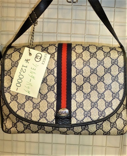 グッチのショルダーバッグ