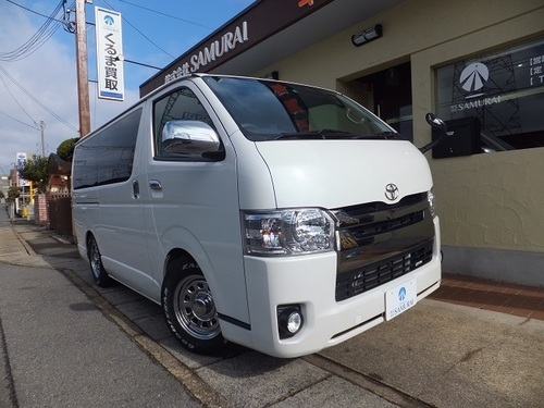 Ｈ27年ハイエースＶスーパーＧＬダークプライム1オーナートヨタ純正 