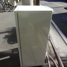 保証付き　　ユーイング　冷蔵庫　リサイクルショップ　ウルカウ