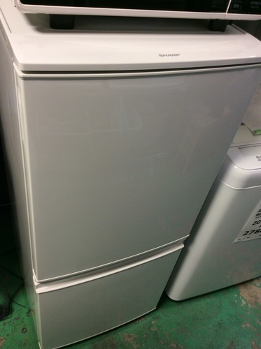 【送料設置無料・半年保証】2016年製 冷蔵庫 SJ-D14B-W