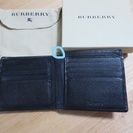 終了）バーバリー　メンズ二つ折り財布黒　BURBERRY