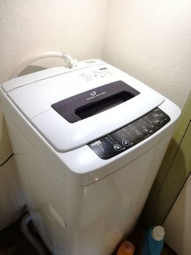 ハイアール　4.2kg洗濯機　JW-K42H-K　2015年製