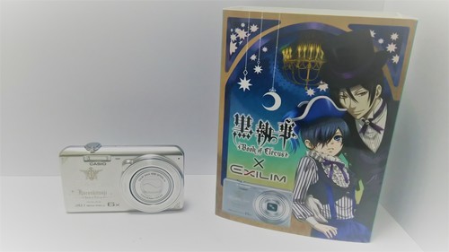 黒執事 コラボデジカメ CASIO EXILM EX -ZS30 専用ケース・専用ストラップ付