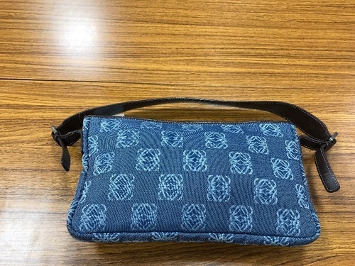 ロエベミニショルダーポーチ美品