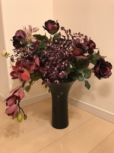 シンプル 花瓶 黒 おしゃれな造花付 なる 名古屋のインテリア雑貨 小物 花瓶 の中古あげます 譲ります ジモティーで不用品の処分