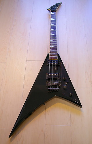 Fernandes JS-100 Randy Rhoads ハードケース付き