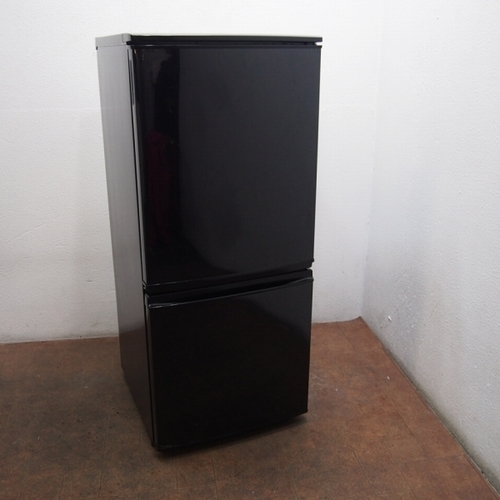 2013年製 人気のブラックカラー 冷蔵庫 AL13
