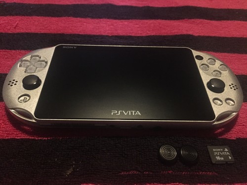 【新品同様】PSvita メタルスライムエディション フィルム等付属品多数