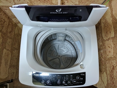 【購入1年未満！】ハイアール洗濯機4.2kg（美品）
