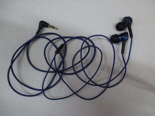 D 82 Audio Technica Ath Ckb50 イヤフォンブルー Espoir 大東 住道のオーディオ ヘッドフォン の中古あげます 譲ります ジモティーで不用品の処分